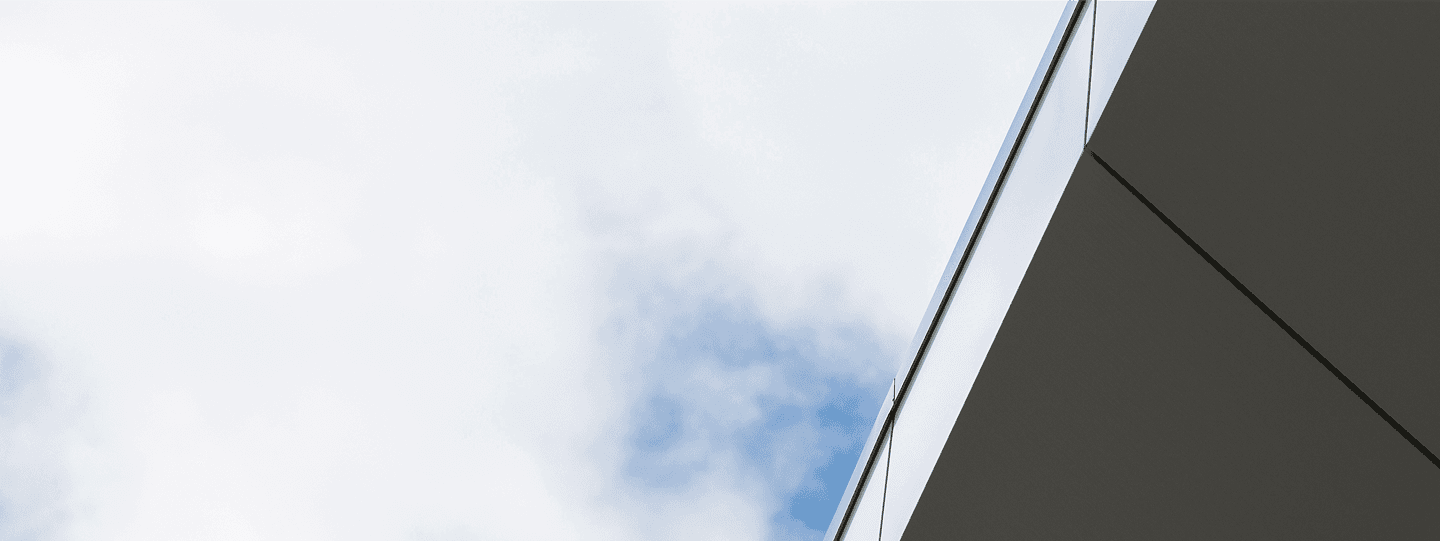 Zdjęcie nieba, tło do sekcji skontaktuj się z nami